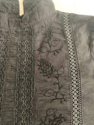 Camisa negra Adolfo Dominguez