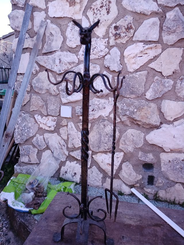 Colgador utensilios lumbre