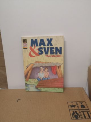 TOMOS Y TOMITOS LA CÚPULA