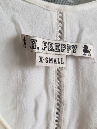 Blusa Highly Preppy talla XS crema