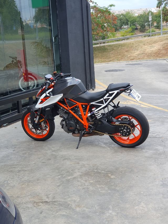 Ktm superduke 1290 R 2017.
