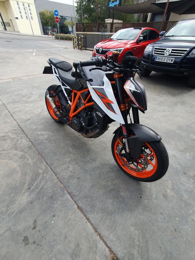 Ktm superduke 1290 R 2017.