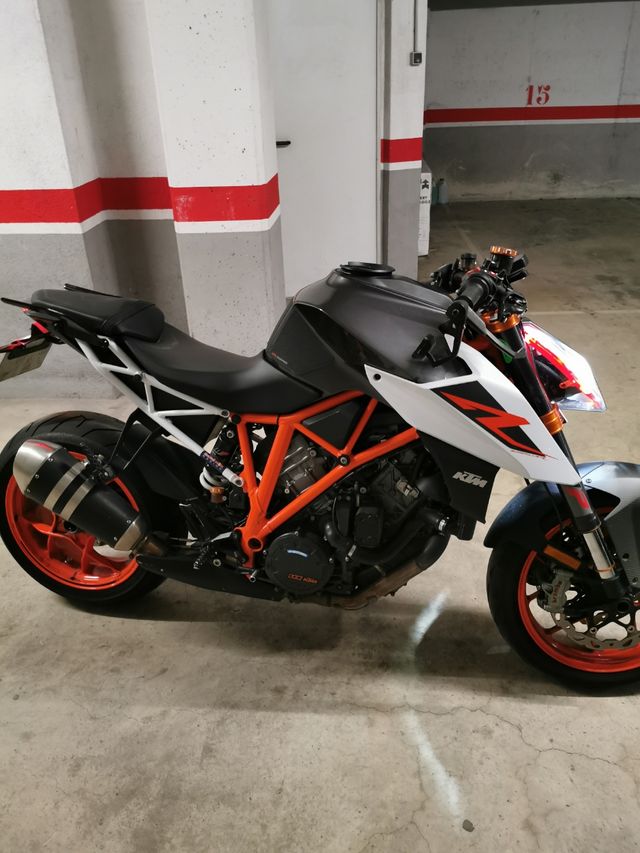 Ktm superduke 1290 R 2017.