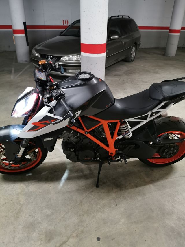 Ktm superduke 1290 R 2017.