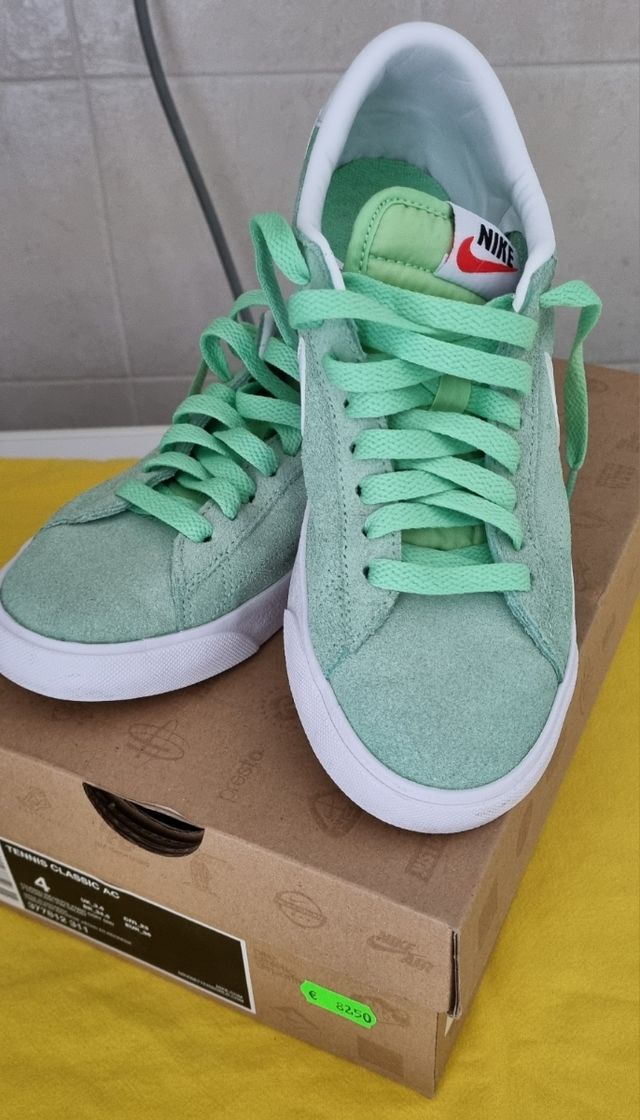 Scarpe Nike. Come nuove.