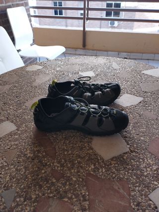 Zapatillas para agua niño