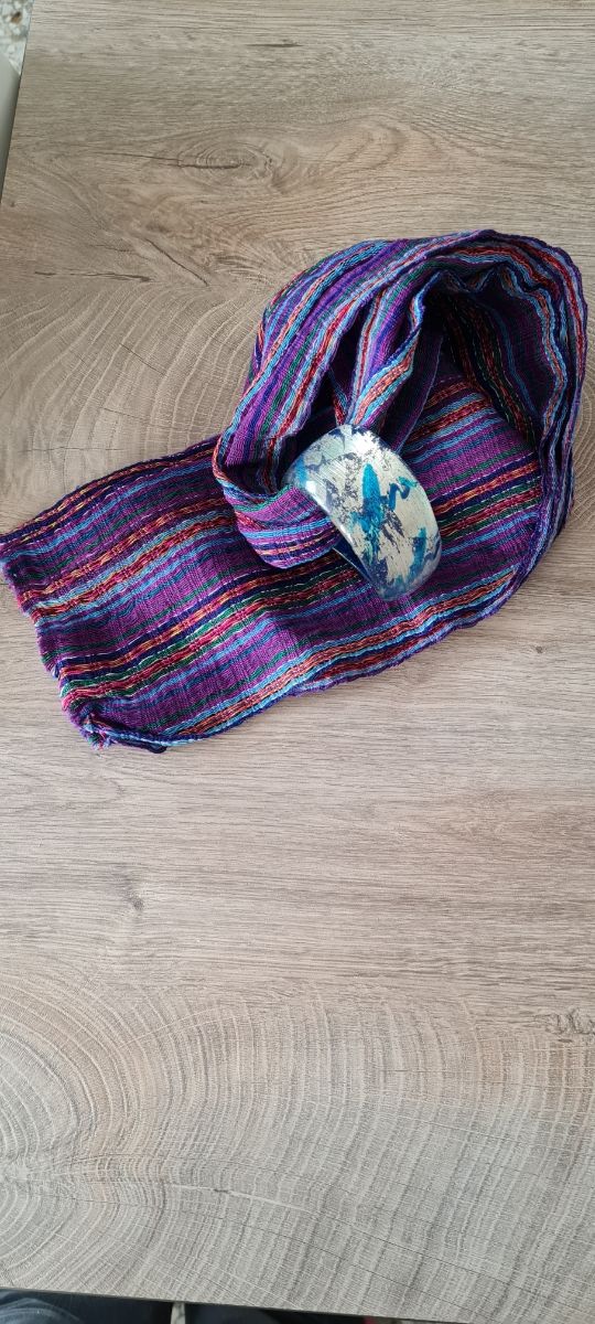 Bracialetto e sciarpina