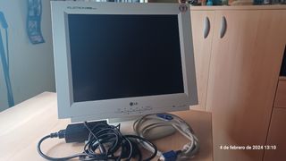 Monitor LG Flatron LCD 563B 15"