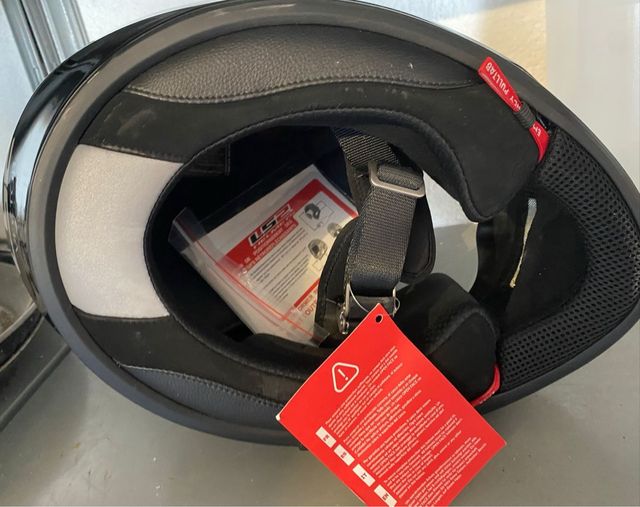 Casco Integral de Moto LS2 Vector Negro talla XXL