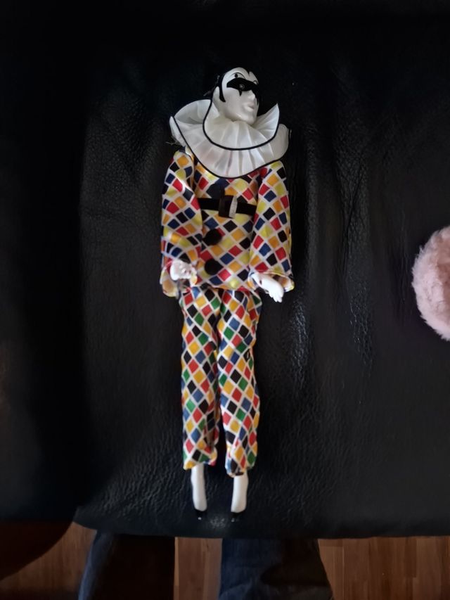 Arlecchino bambola in ceramica da collezione