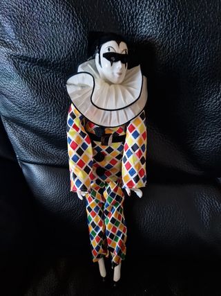 Arlecchino bambola in ceramica da collezione 