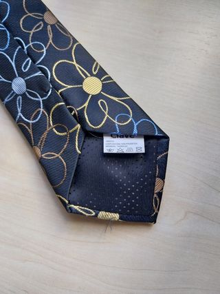 Corbata con estampado floral