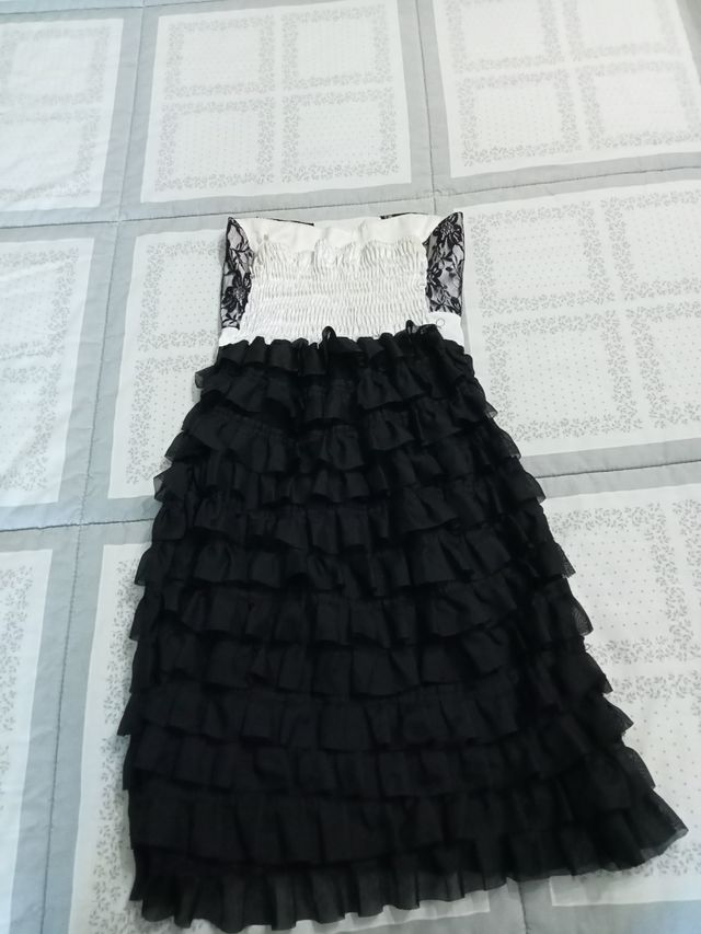 Vestito elegante bianco e nero