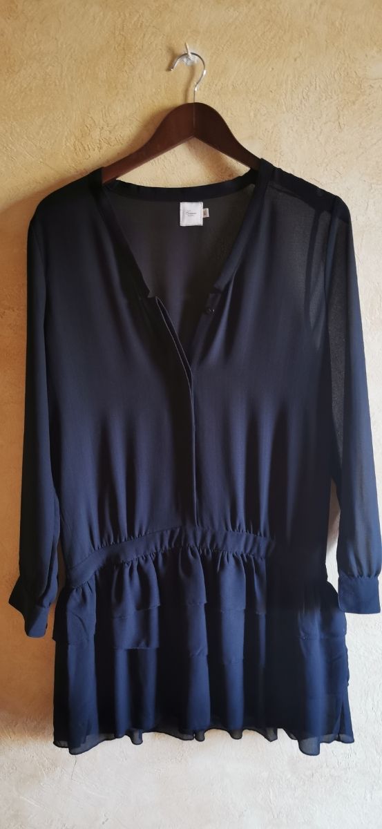 Vestido mini de gasa negro