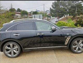 Coche Infiniti QX70 2015