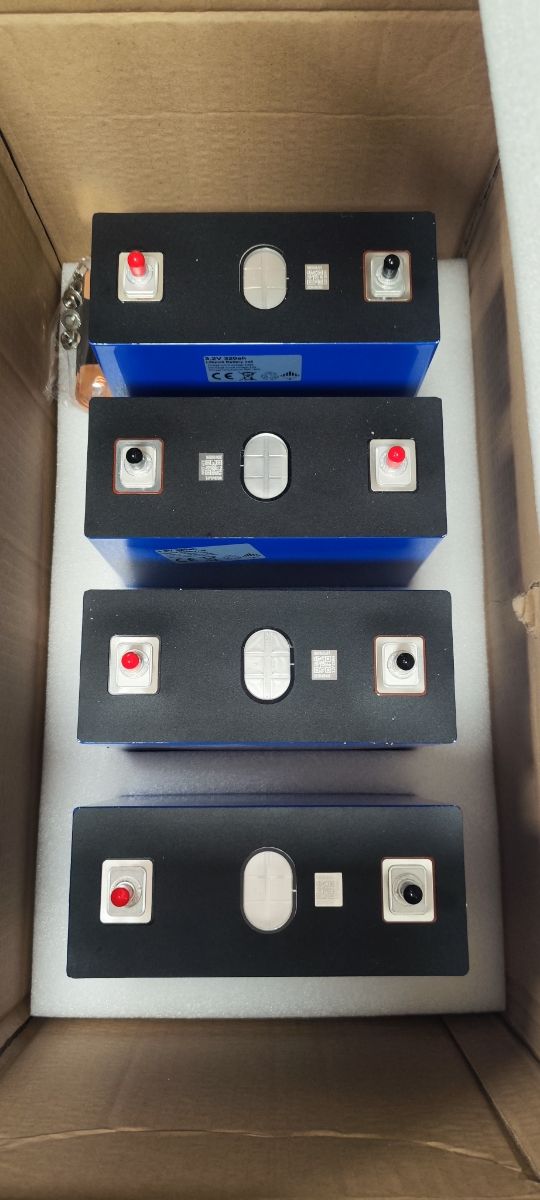 Batería lifepo4 320ah 3,2v precio por unidad