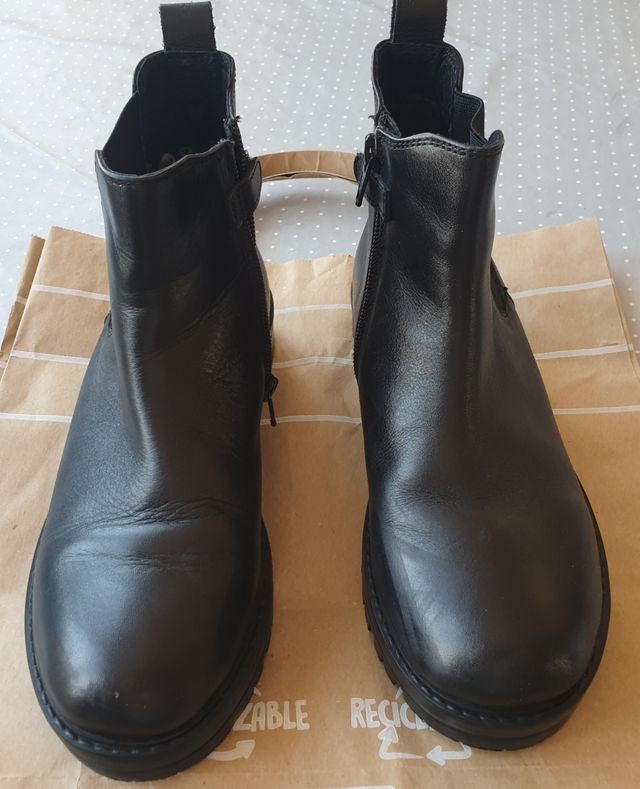 Botas niña de cuero