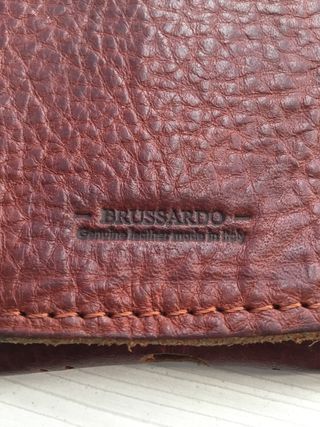 Funda cuero para iPhone 8.