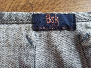 Falda vaquera muy original!! Marca BSK
