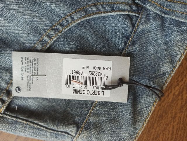 Falda marca Liberto. A estrenar!!! 