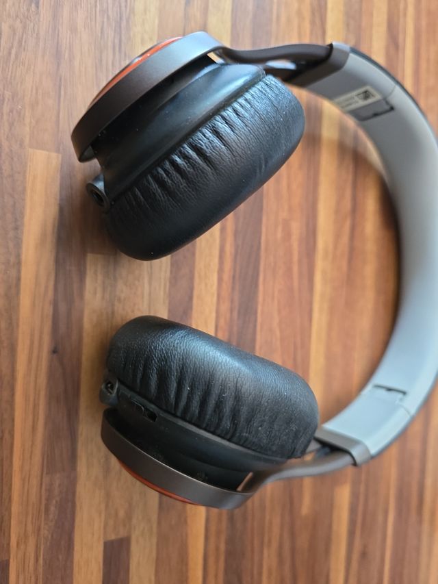 Auriculares Jabra Revo wireless