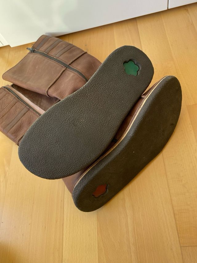 BOTAS KICKERS NUMERO 38