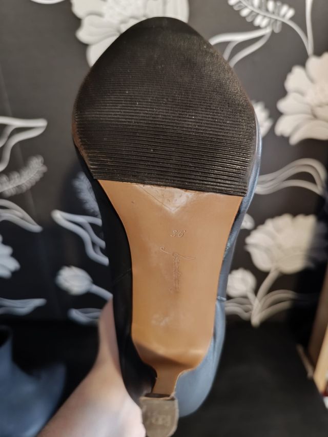 Botín gris Stradivarius talla 36