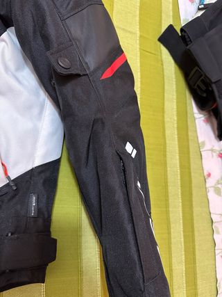 chaqueta para moto revit