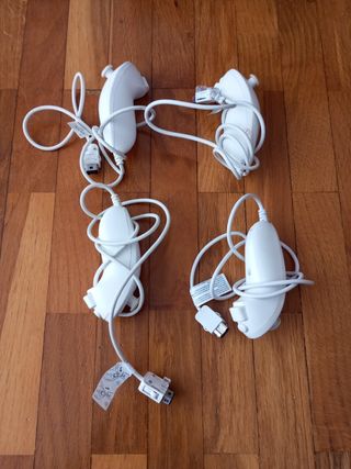 Nunchuc wii 5 euros cada uno