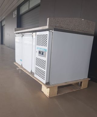 MESA DE TRABAJO PARA PIZZA, CON MARMOL 2 PUERTAS