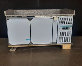 MESA DE TRABAJO PARA PIZZA, CON MARMOL 2 PUERTAS