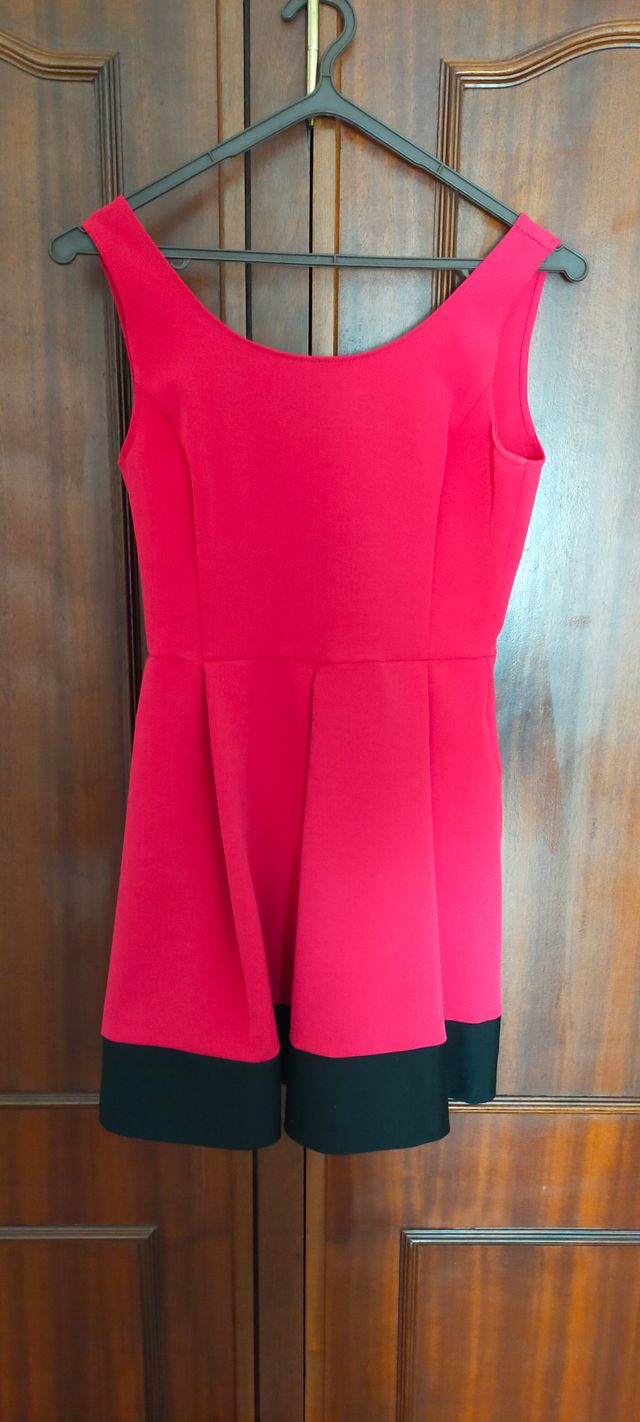 Vestido de Baile Curto Rosa M Stradivarius