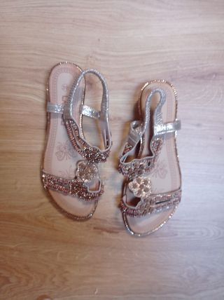 Sandalias con brillos
