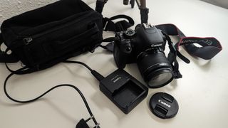 Canon EOS 600D + extras