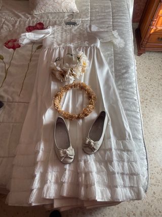 Vestido y accesorios comunion