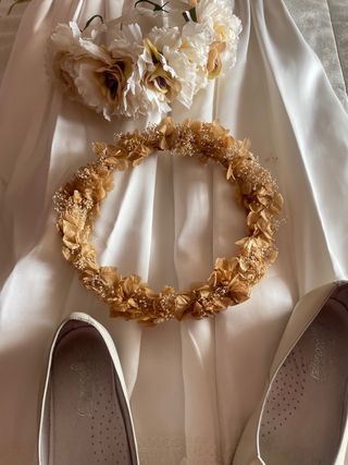 Vestido y accesorios comunion