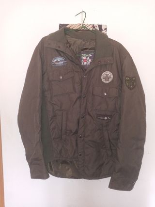Cazadora militar