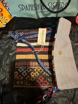 spanish and sisters. Bolso kilim sin estrenar