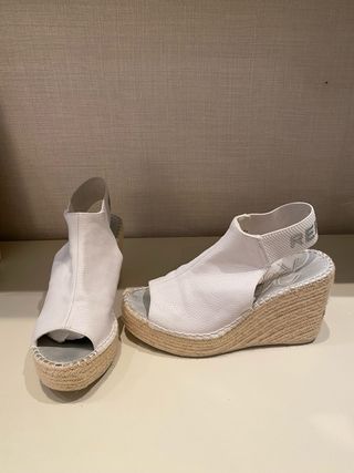 Cuñas blancas marca REPLAY talla 38