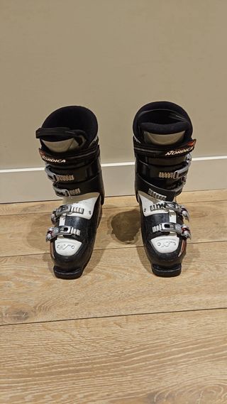 BOTAS ESQUI POSIBILIDAD EQUIPO COMPLETO 140€