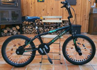 Bicicleta TEAM BOMBER BMX 