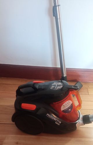Aspiradora ROWENTA ro3753ea 
No hago envíos.Bilbao
