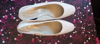 Zapato blanco talla 35 tacón piel vintage