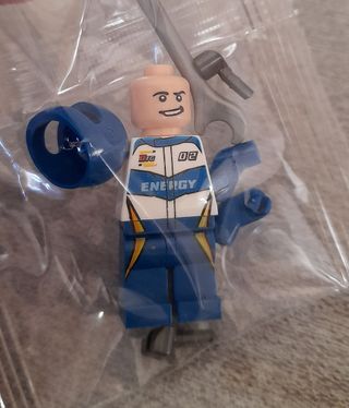 Lote lego pilotos. 4 figuras.