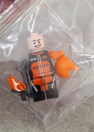 Lote lego pilotos. 4 figuras.