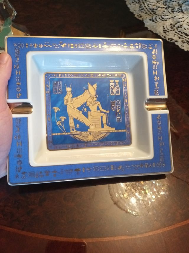 Cenicero de porcelana Royal