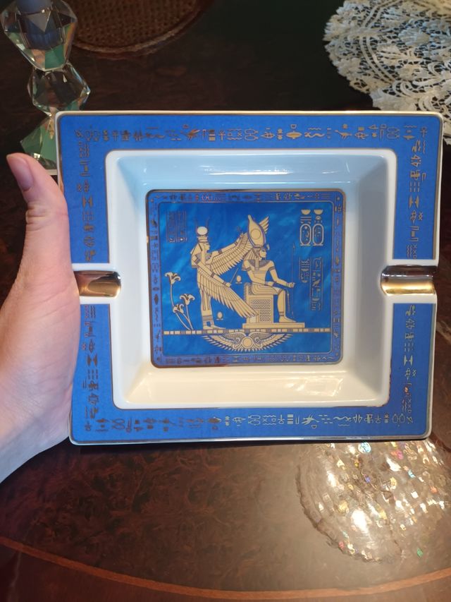 Cenicero de porcelana Royal