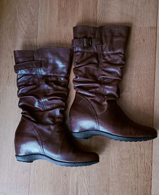Bota media caña
