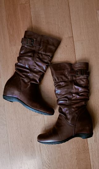 Bota media caña