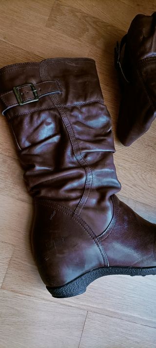 Bota media caña